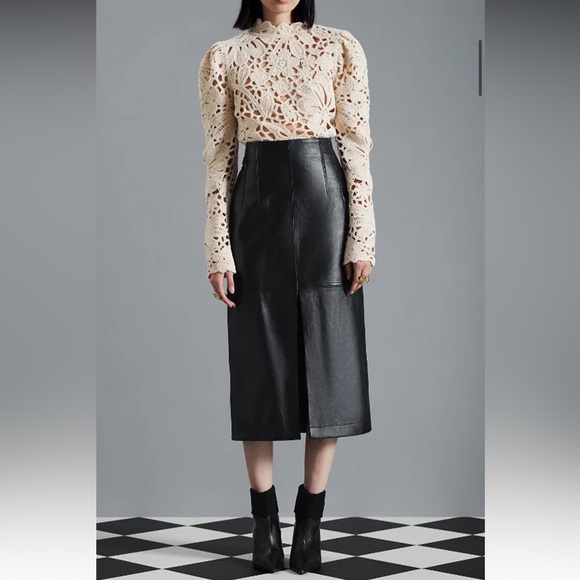 & OTHER STORIES crocheted top - Picture 1 of 8